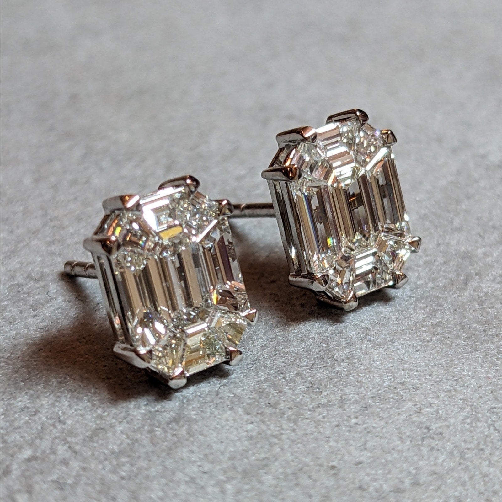 Illusion set Natural Diamond Stud Earrings 1.61cttw in 18k White Gold