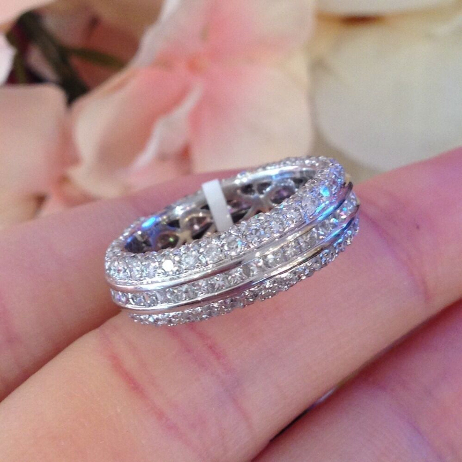 3.20 ct Diamond Eternity Band Princess & Rounds 6.15 mm Platinum