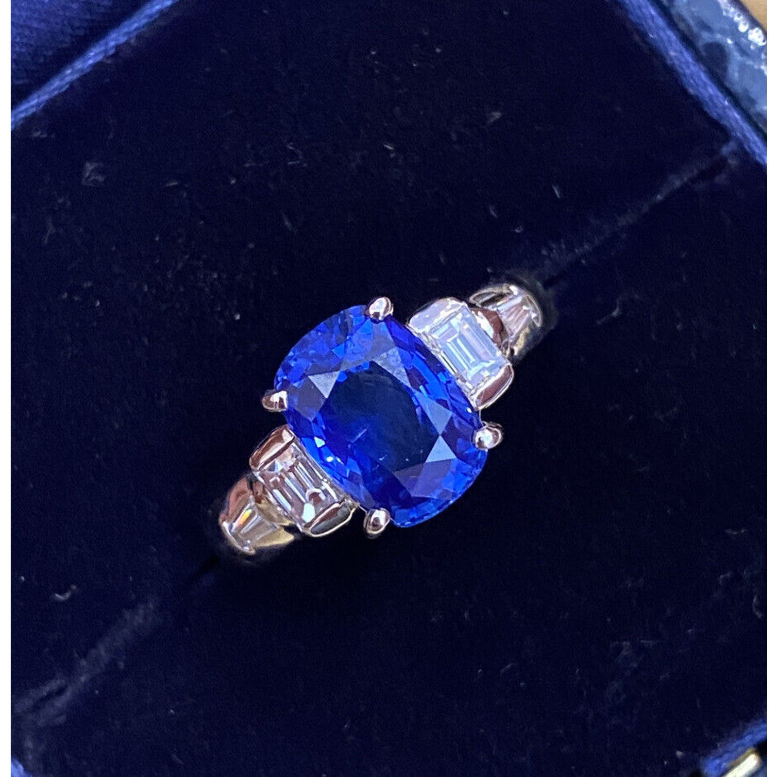 GIA Natural No Heat Oval Sapphire 3.23 ct in Platinum Diamond Ring - HM2369ZI