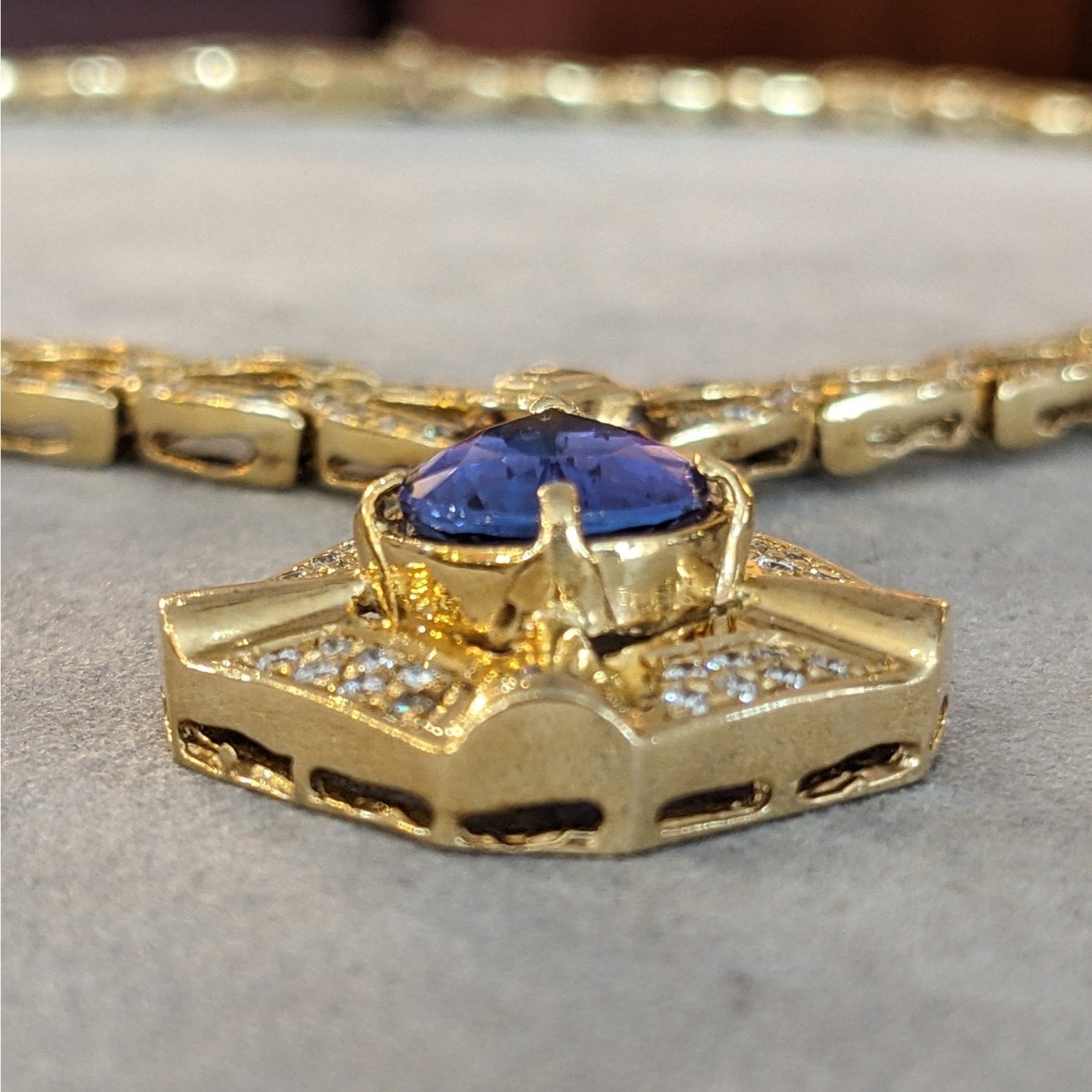 Tanzanite and Diamond Pendant Necklace in 18k Yellow Gold