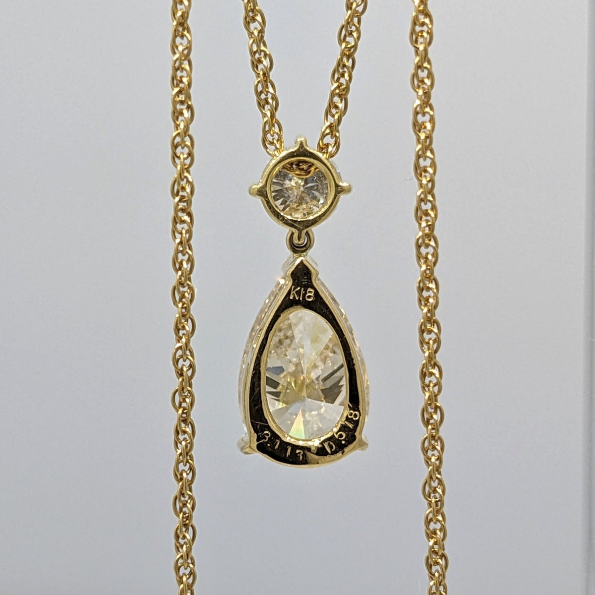 GIA 3.11 ct Pear Diamond Pendant Necklace in 18k Yellow Gold