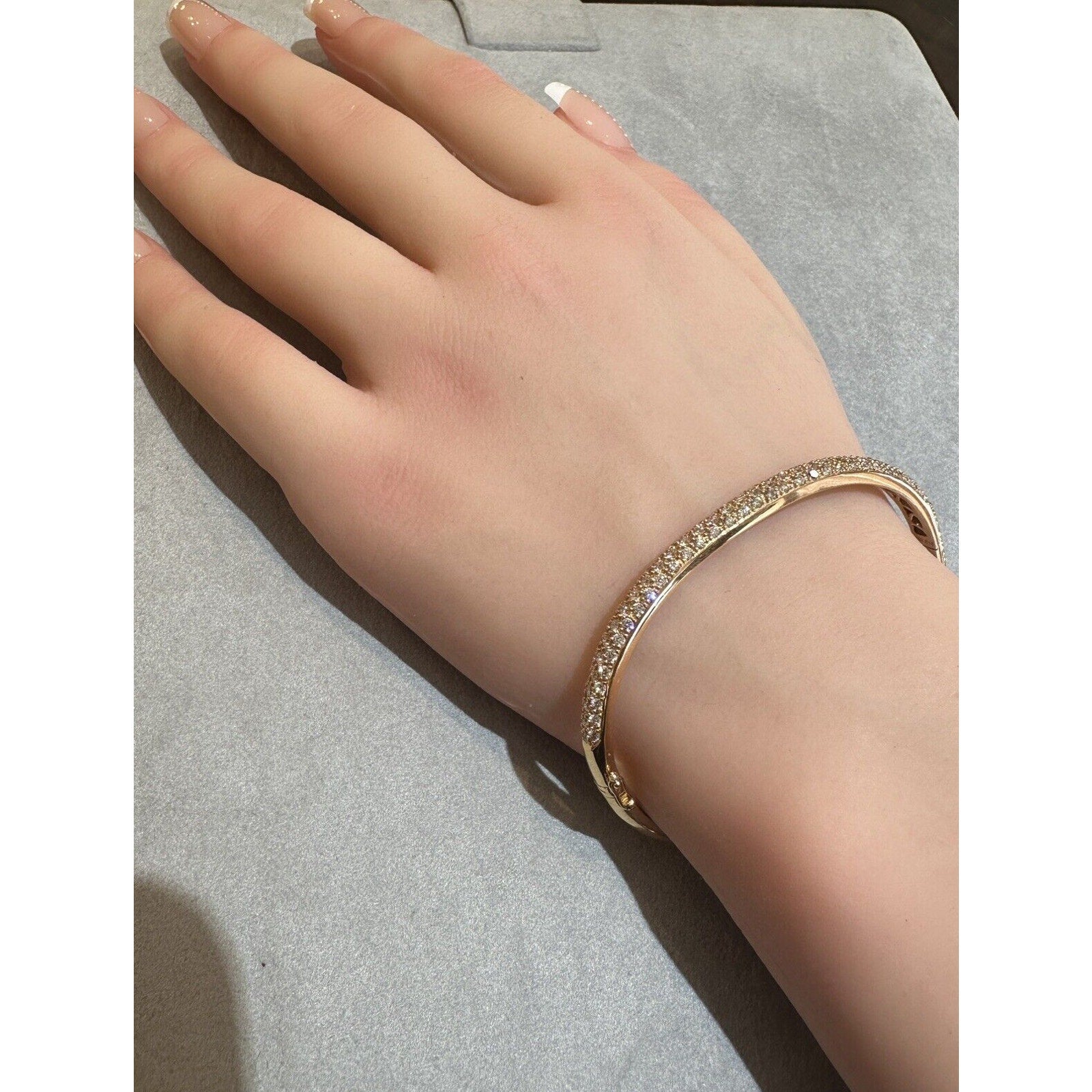 Natural Diamond Pave Bangle Bracelet 1.52cts in 18k Rose Gold