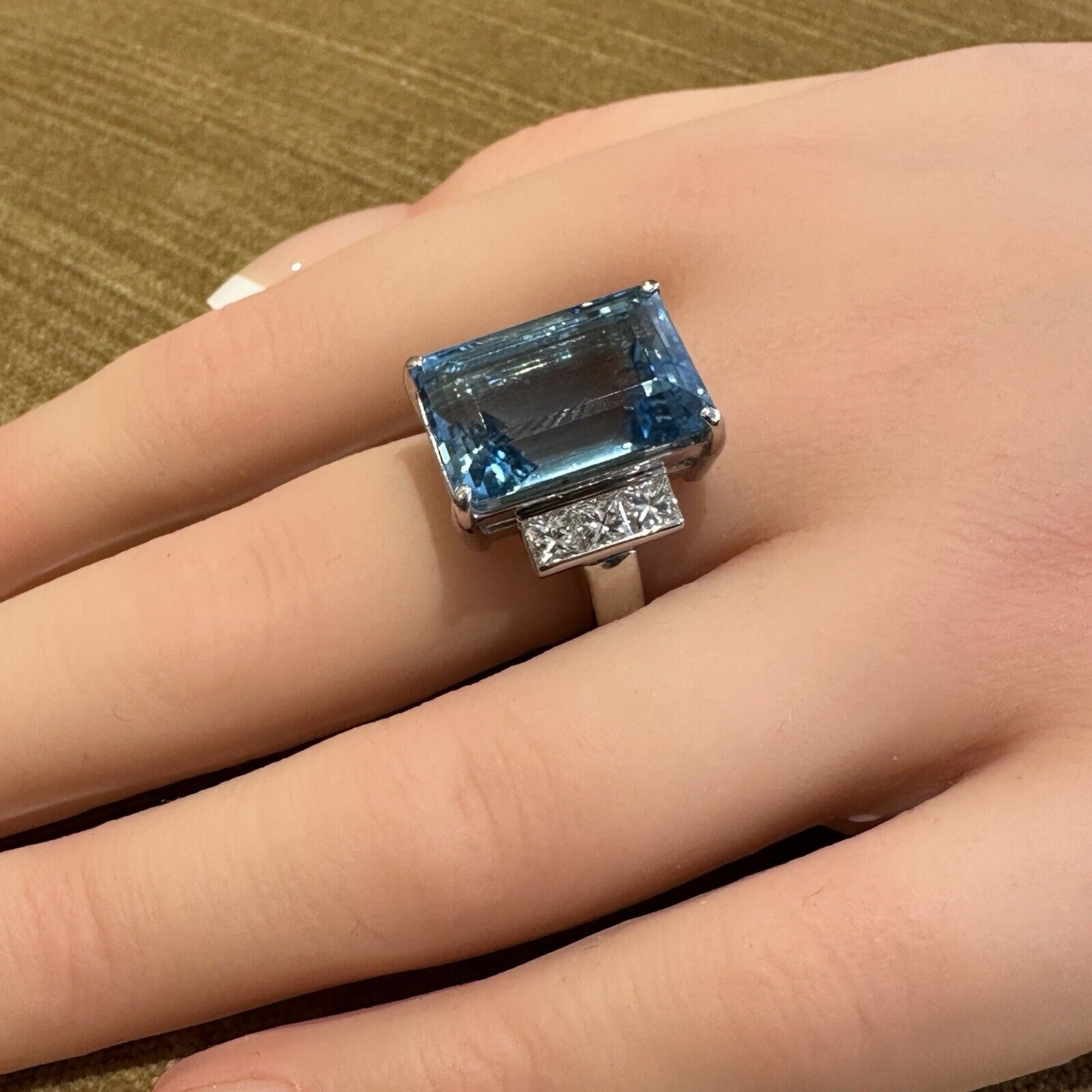 GIA 15.70 ct Aquamarine and Diamond Ring in Platinum