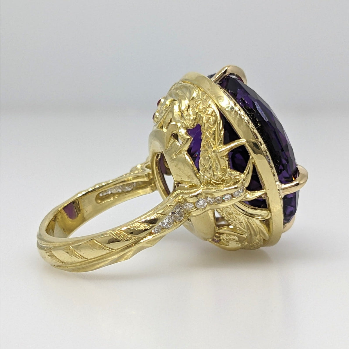 GIA Round Amethyst 29.51 ct and Diamond Dragon Ring in 18k Yellow Gold