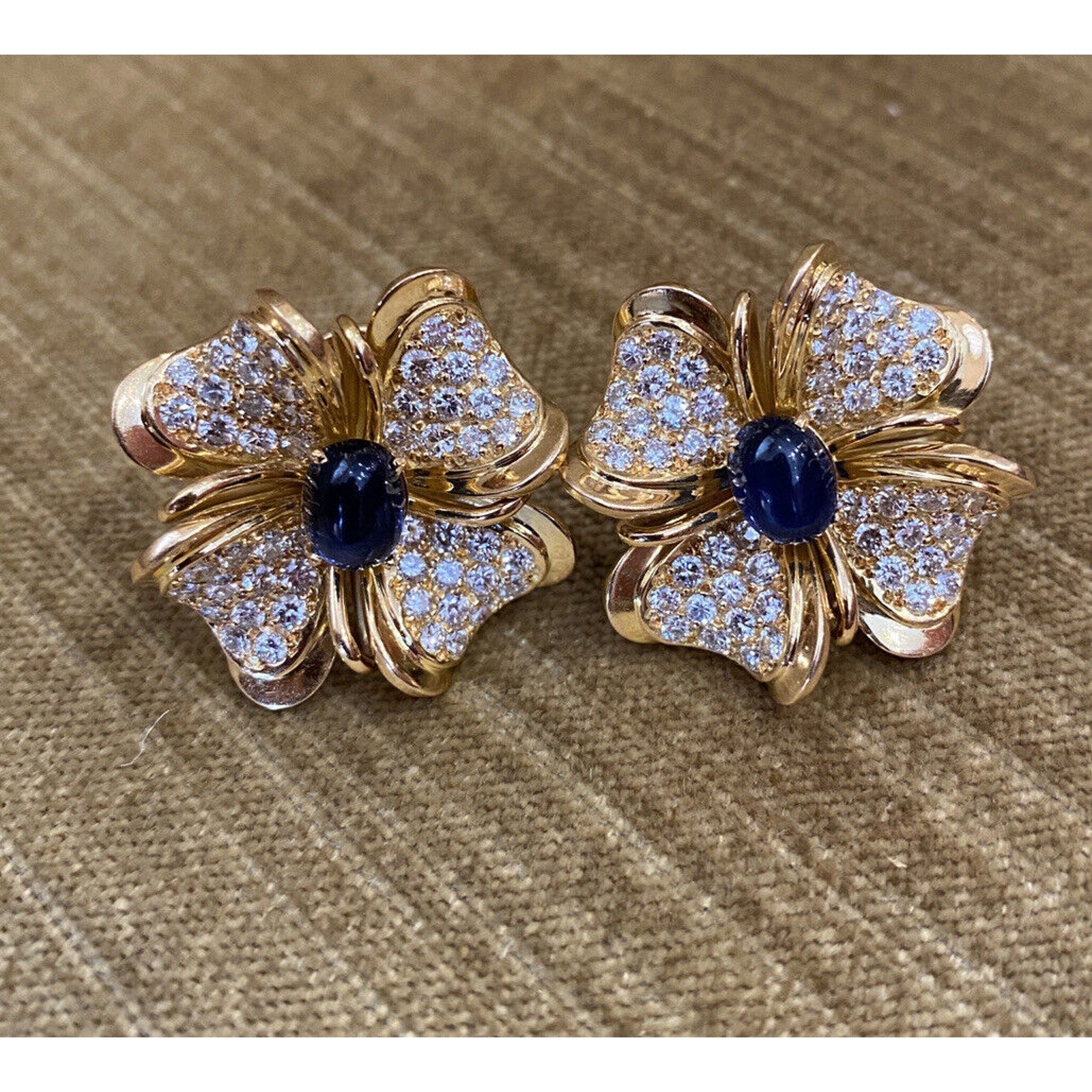 Large Diamond & Sapphire Flower Earrings in 18k Yellow Gold - HM2370BA