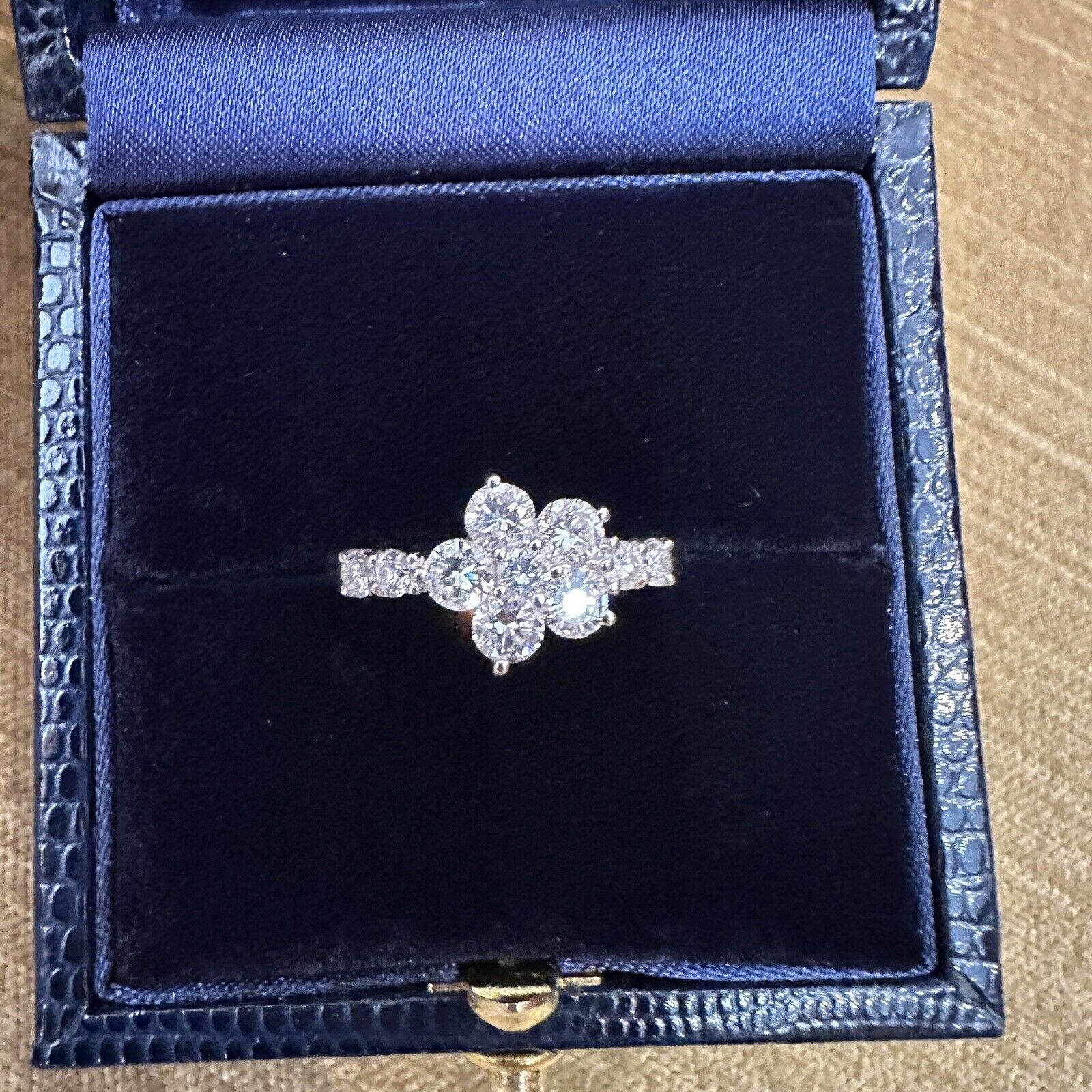 Natural Round Diamond Floret Band Ring 1.04 cttw in Platinum