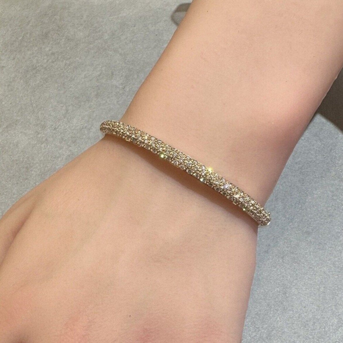 Natural Diamond Pave Bangle Bracelet 1.53cts in 18k Yellow Gold