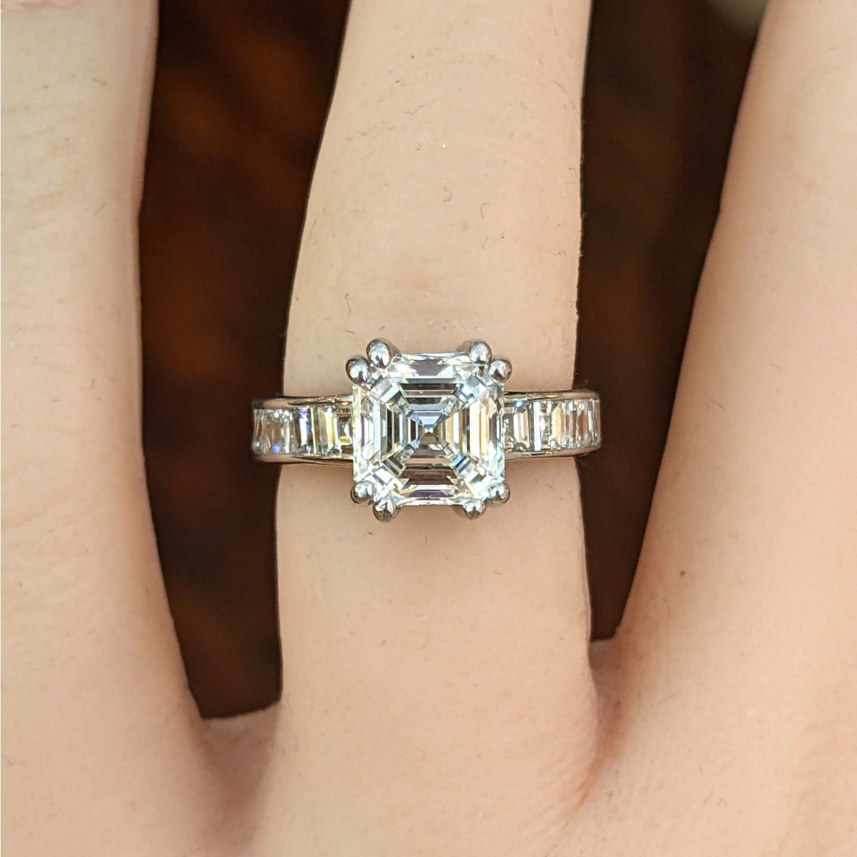 GIA 2.70 ct Asscher Cut Natural Diamond Ring in Platinum