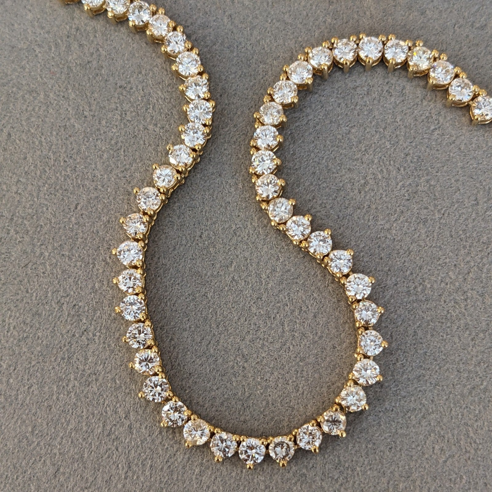 16" Natural Round Diamond Tennis Necklace 9.00 ctw in 18k Yellow Gold