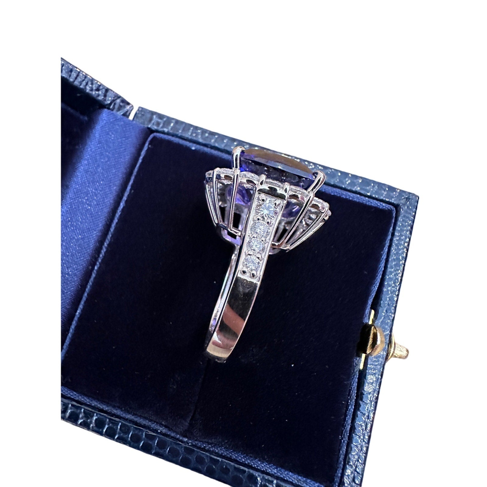GIA 13.07cts Tanzanite in Diamond Halo Platinum Ring (HM2575ZB)