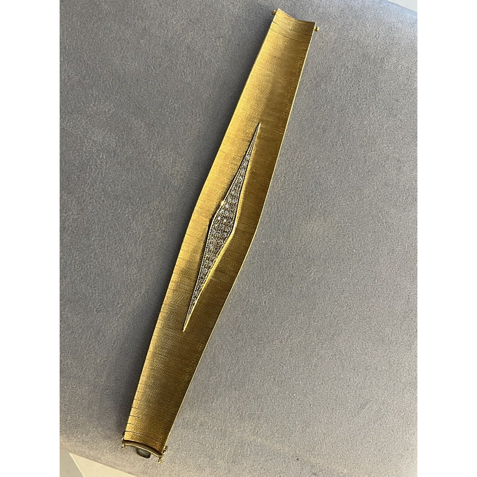 Vintage Wide Diamond Bracelet Cuff in 18k Yellow Gold - HM2675ZE