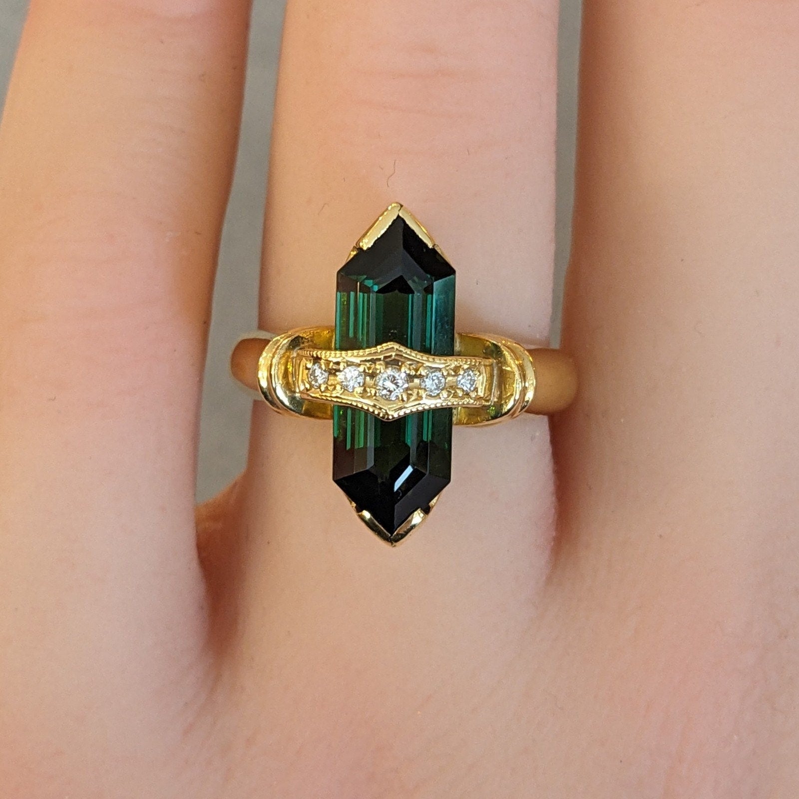 Green Tourmaline and Diamond Ring in 18k Yellow Gold