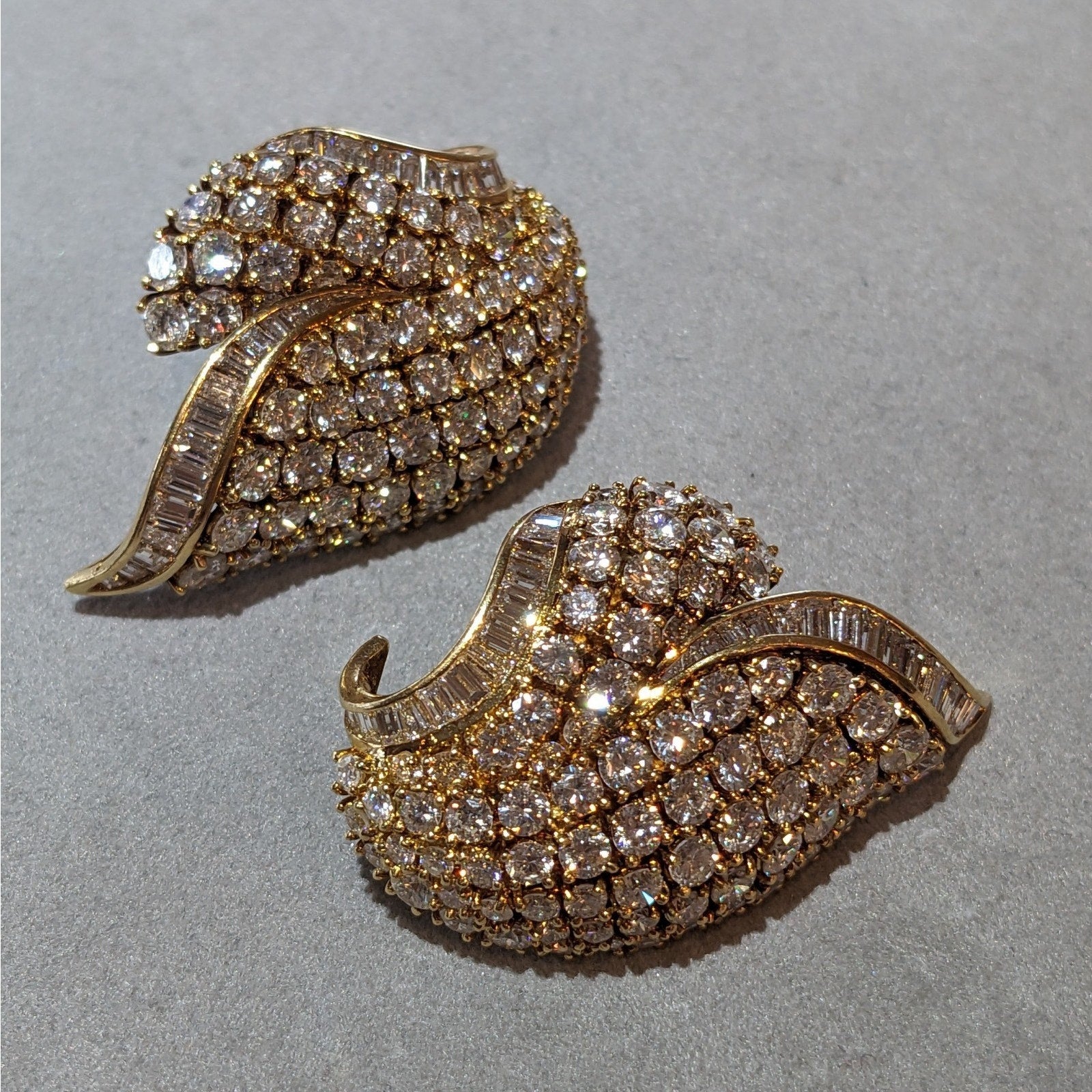 Large Diamond Tulip Earrings 15.00 cttw in 18k Yellow Gold