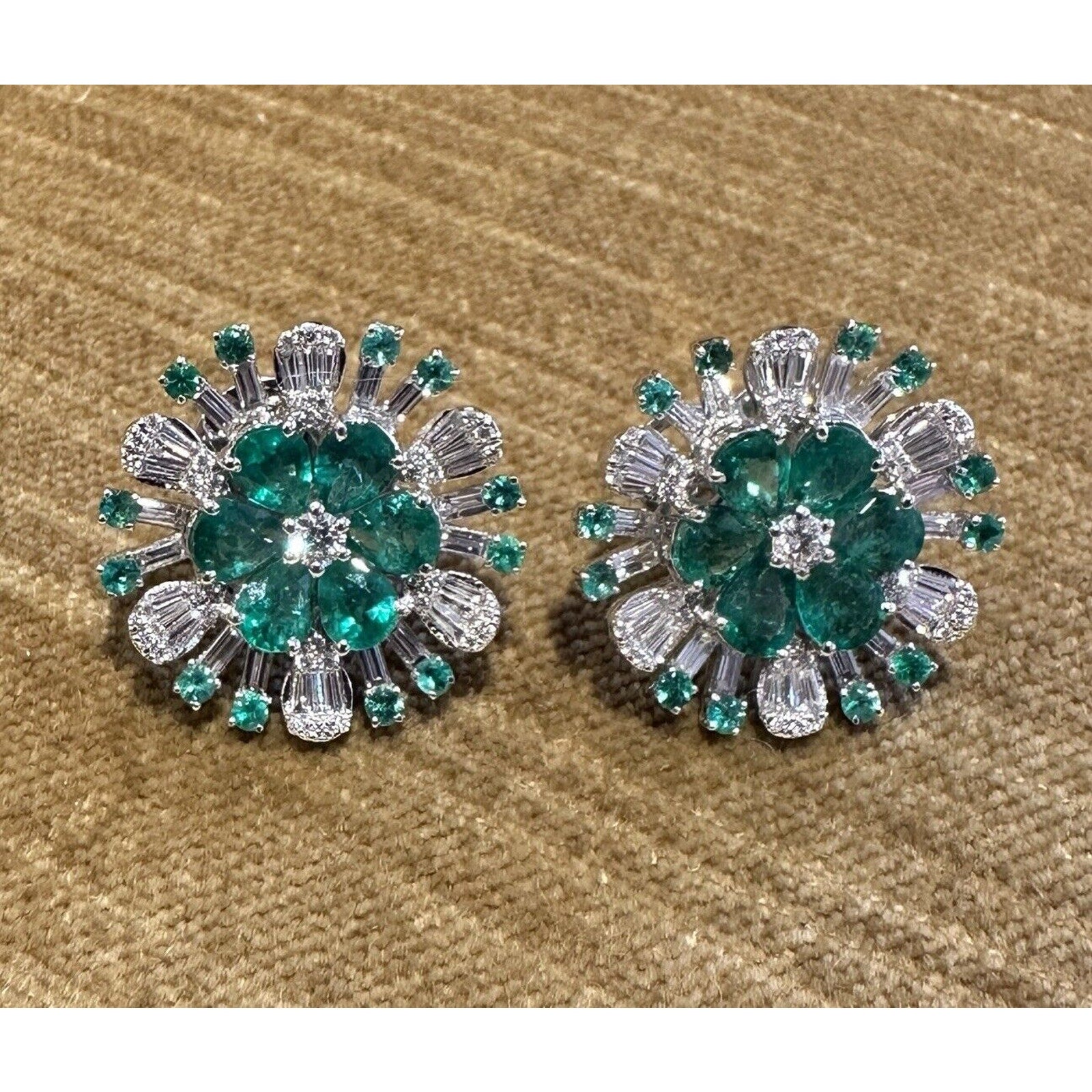 Emerald and Diamond Starburst Earrings in 18k White Gold