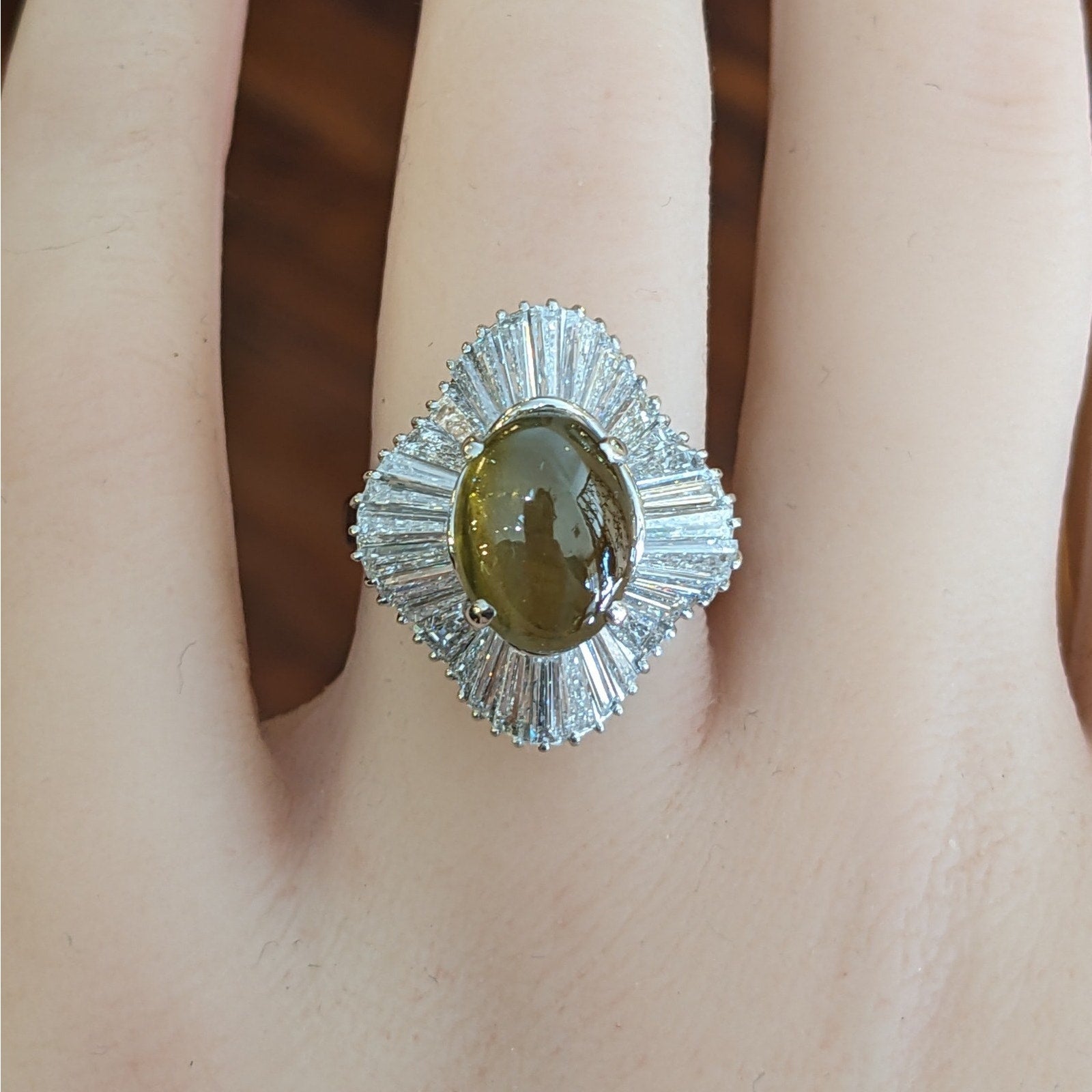 3.92 ct Cats Eye Chrysoberyl and Diamond Ring in Platinum