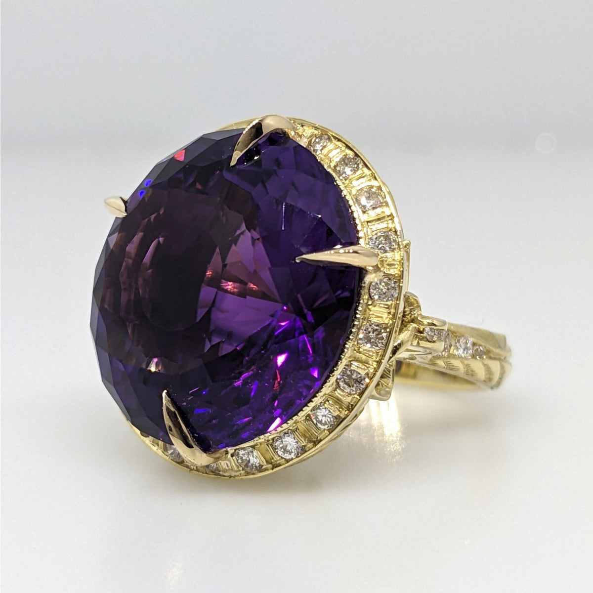 GIA Round Amethyst 29.51 ct and Diamond Dragon Ring in 18k Yellow Gold