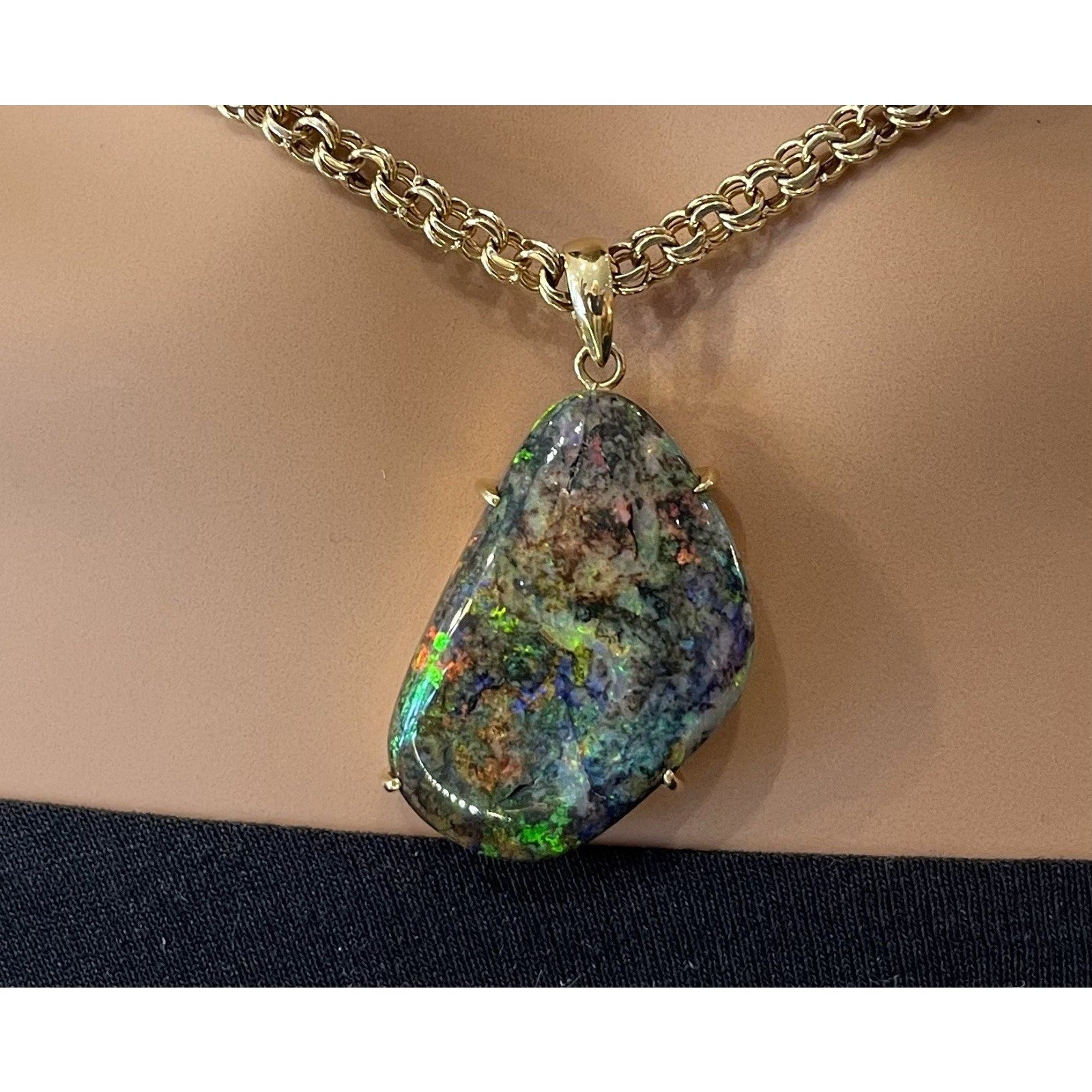 22.31 ct Boulder Opal Pendant Necklace in 18k/14k Yellow Gold