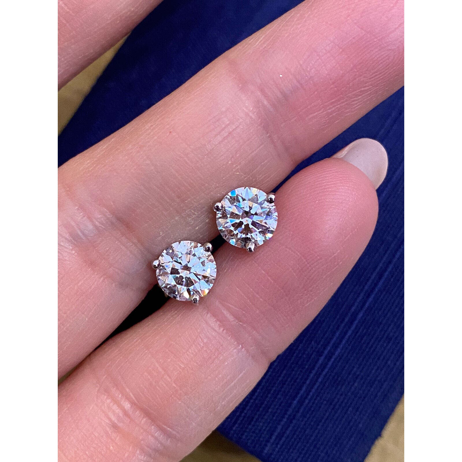 Round Diamond Stud Earrings 2.22 Cts. GIA Certified in 18k White Gold - HM2106IA