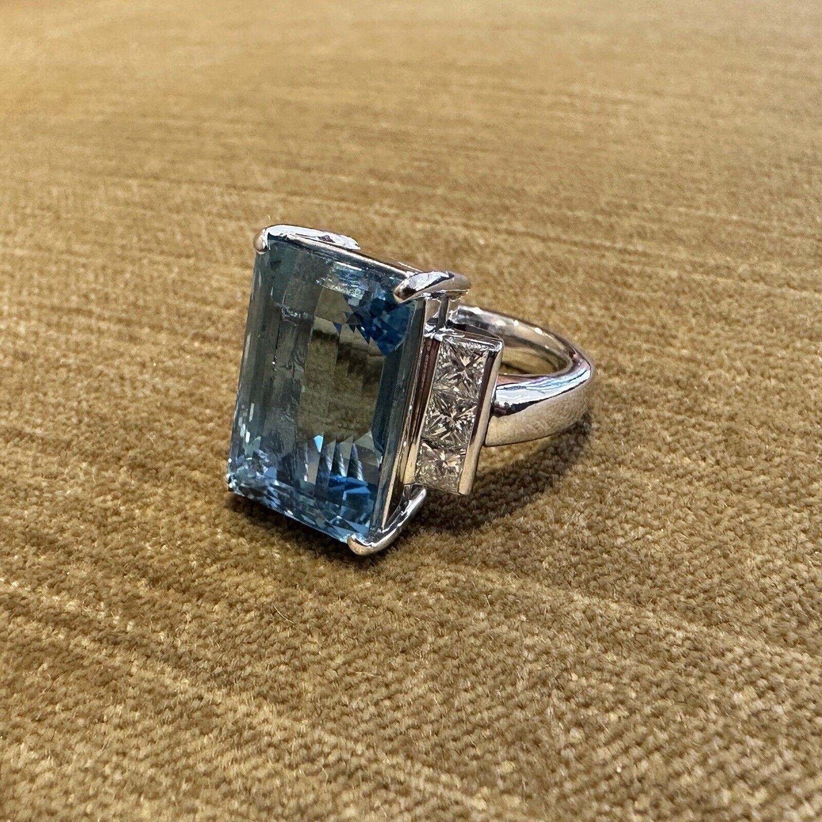 GIA 15.70 ct Aquamarine and Diamond Ring in Platinum