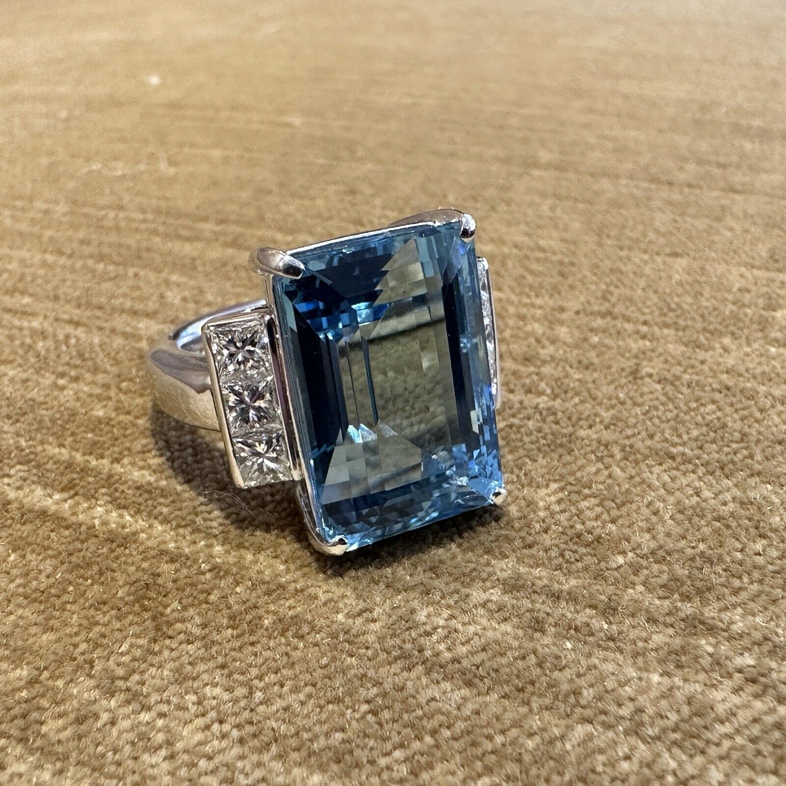 GIA 15.70 ct Aquamarine and Diamond Ring in Platinum
