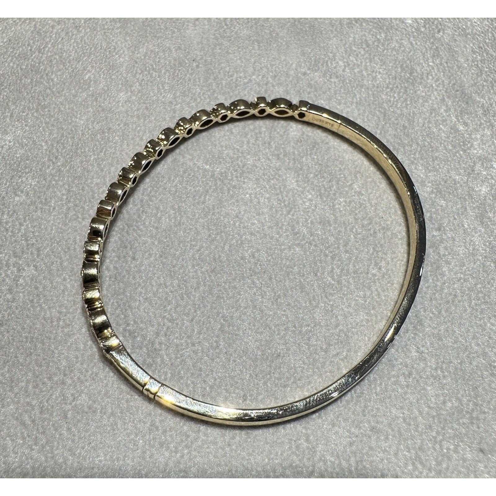 Natural Diamond Hinged Bangle Bracelet-Oval Shape-in 18k Yellow Gold