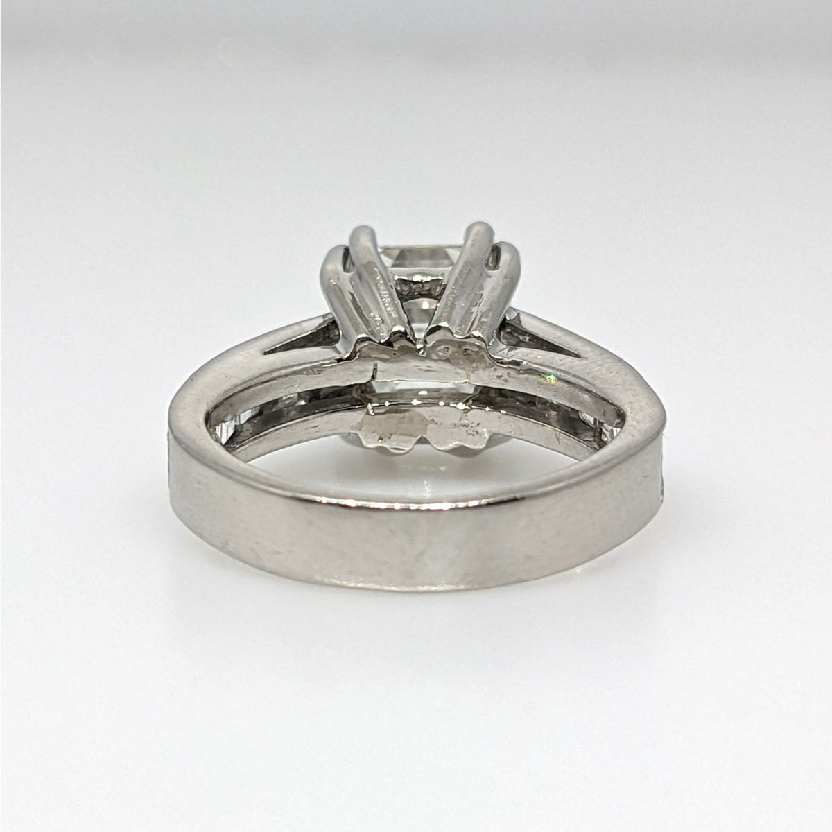 GIA 2.70 ct Asscher Cut Natural Diamond Ring in Platinum