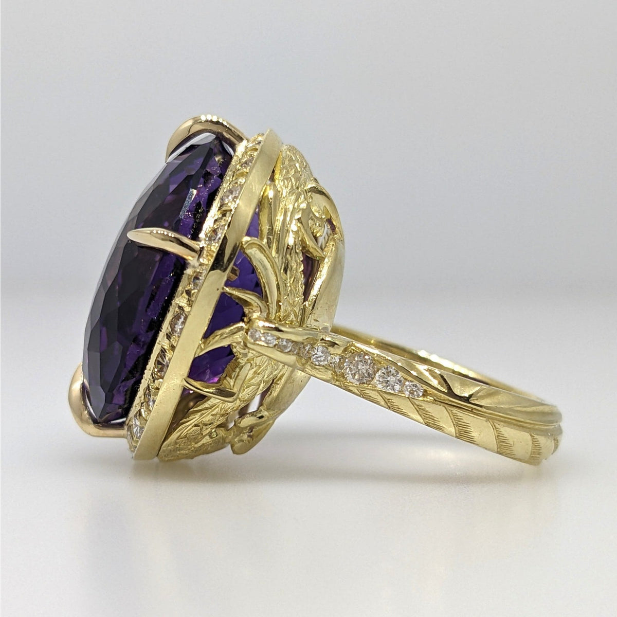 GIA Round Amethyst 29.51 ct and Diamond Dragon Ring in 18k Yellow Gold