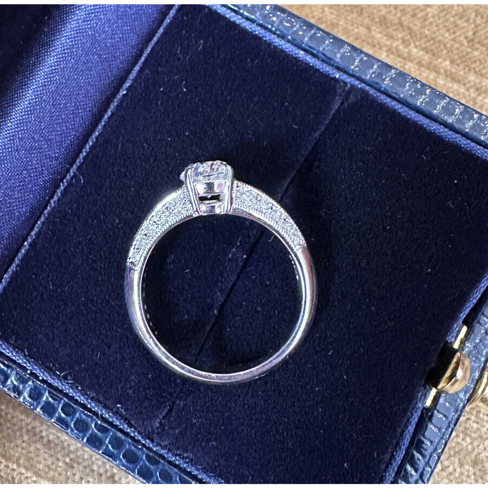 GIA 1.09 ct. Oval Brilliant H-VS2 Diamond Engagement Ring in Platinum - HM2462Z