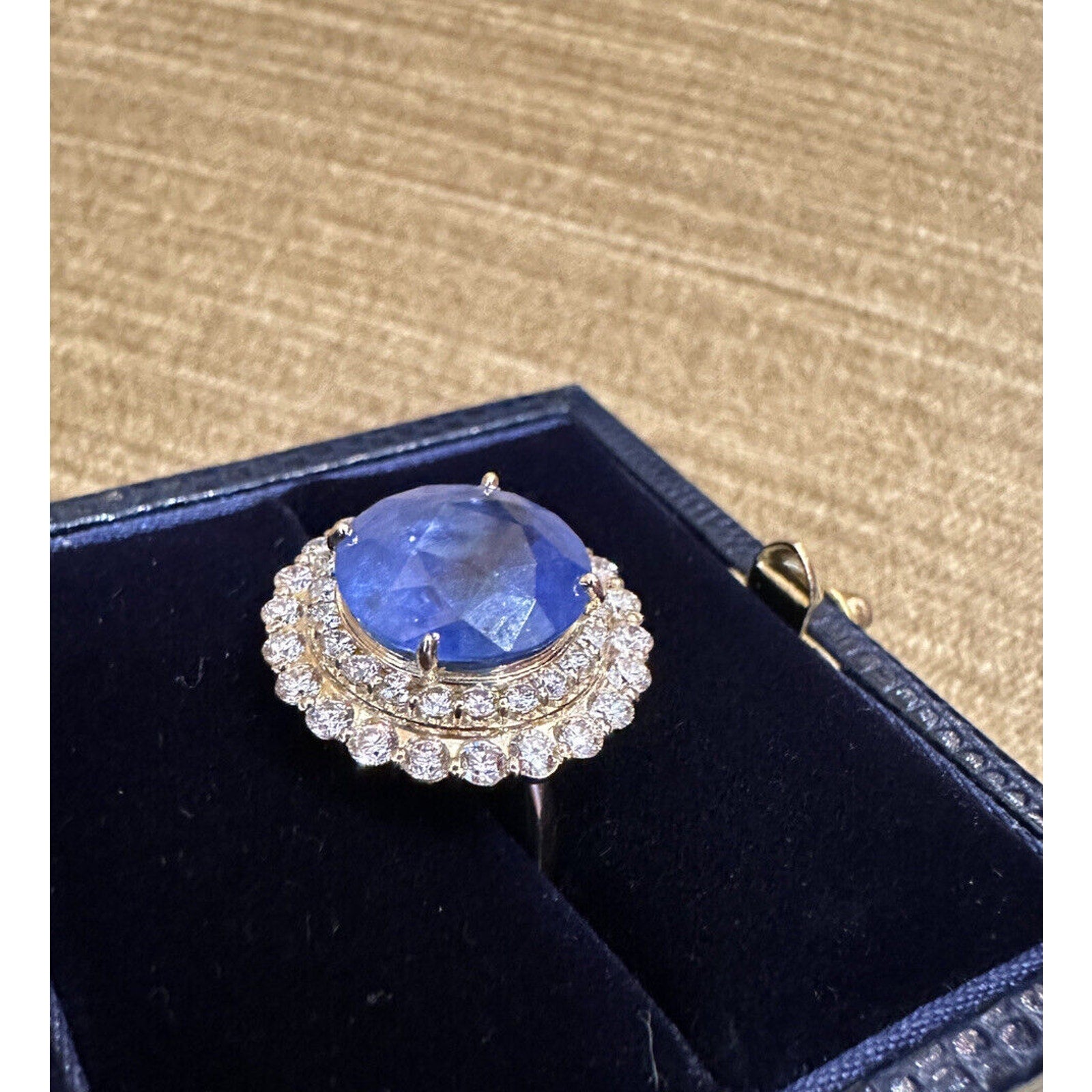 7.68 ct Round Sapphire Unheated Ceylon with Diamonds in 18k Yellow Gold-HM2427BZ
