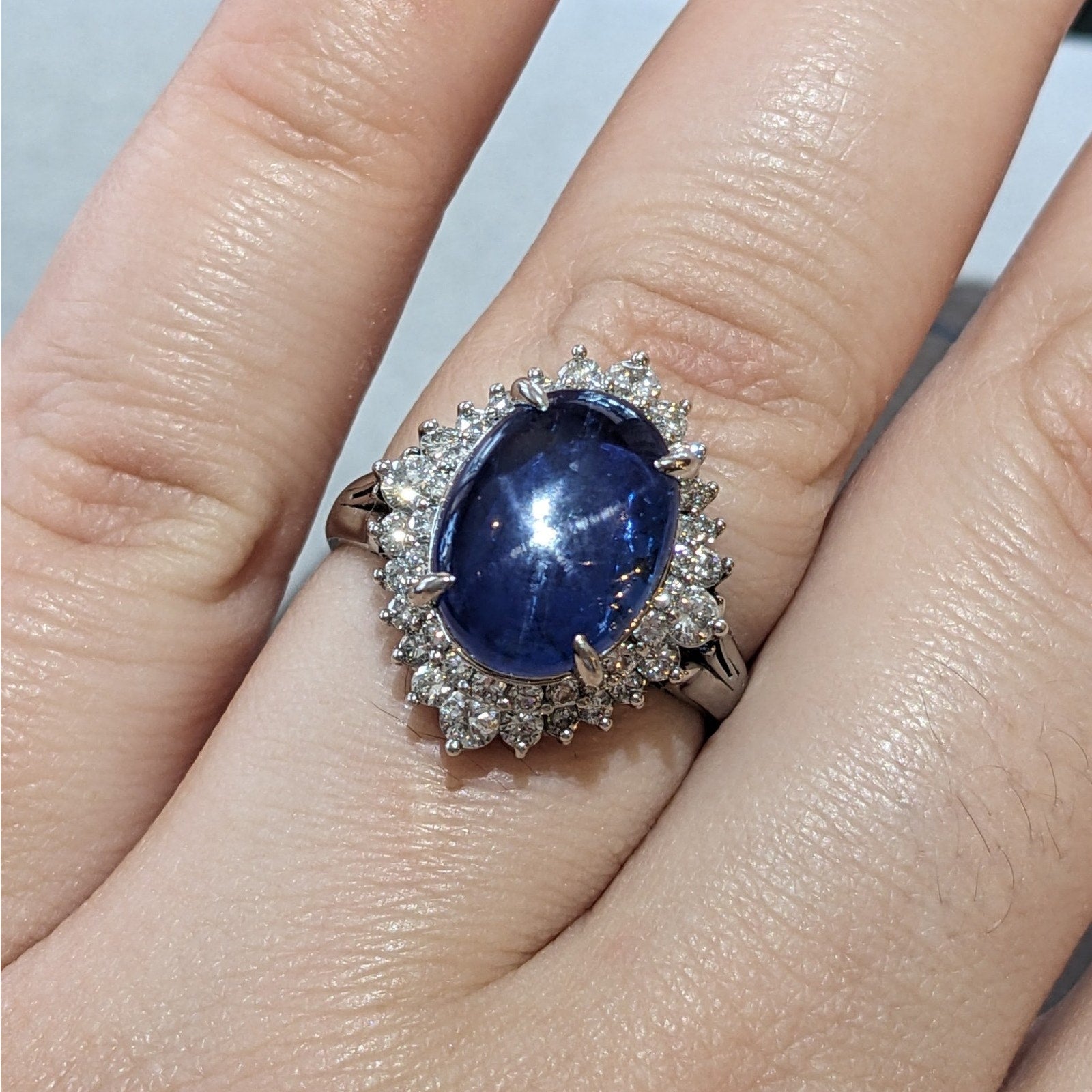 8.00 ct Oval Blue Star Sapphire & Diamond Ring in Platinum