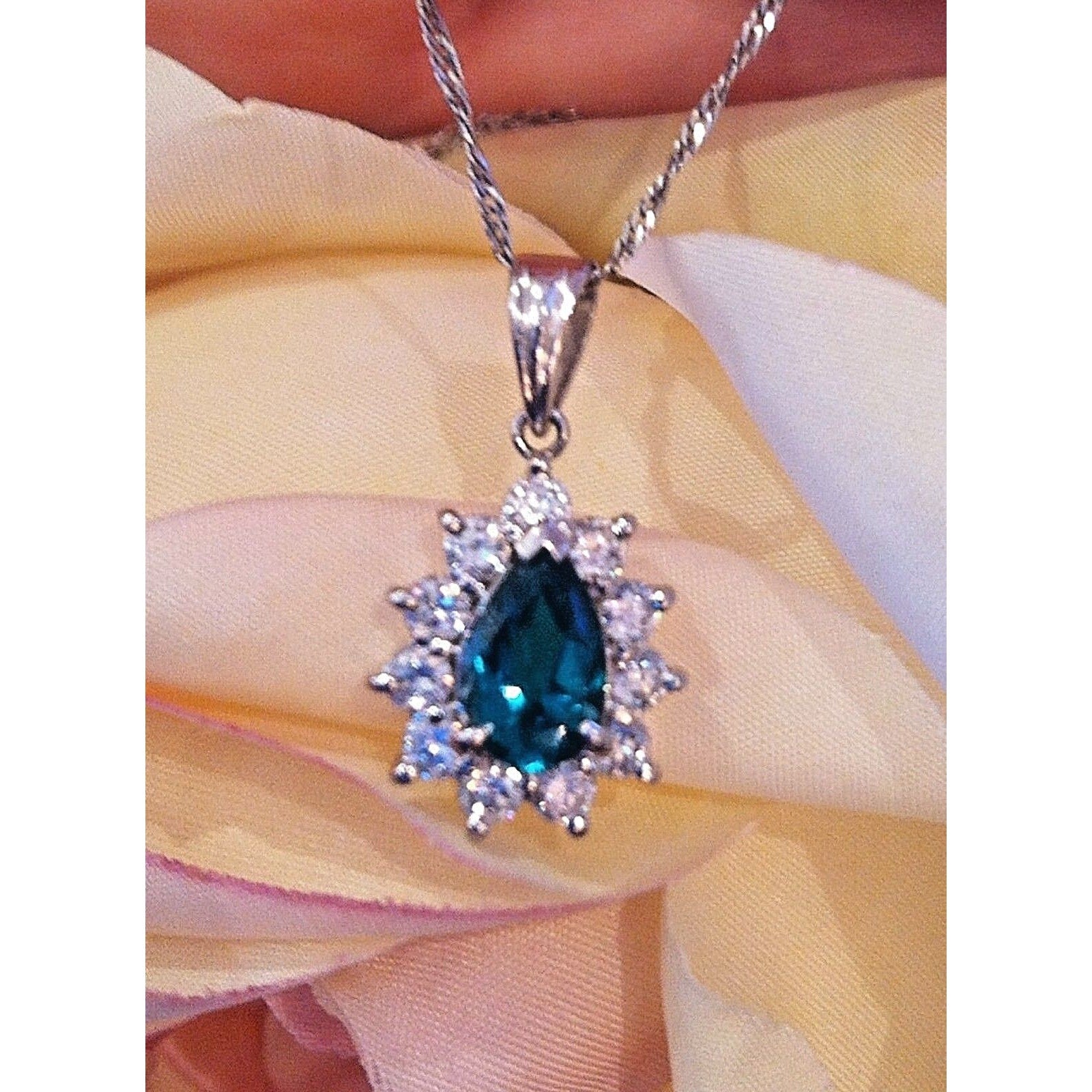 Pearshape Emerald and Diamond Drop Pendant Necklace Total Weight 2.69 ct Platinum