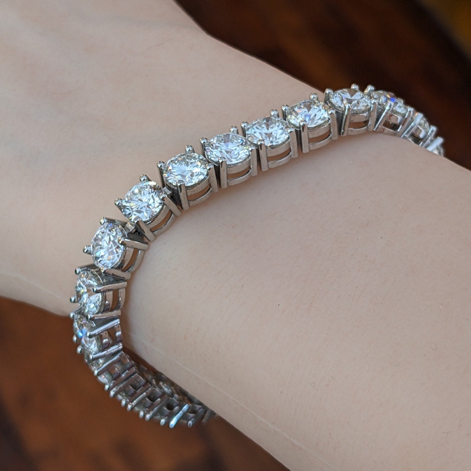 26.29 cts Diamond Tennis Bracelet Rounds in 14k White Gold 7 inches