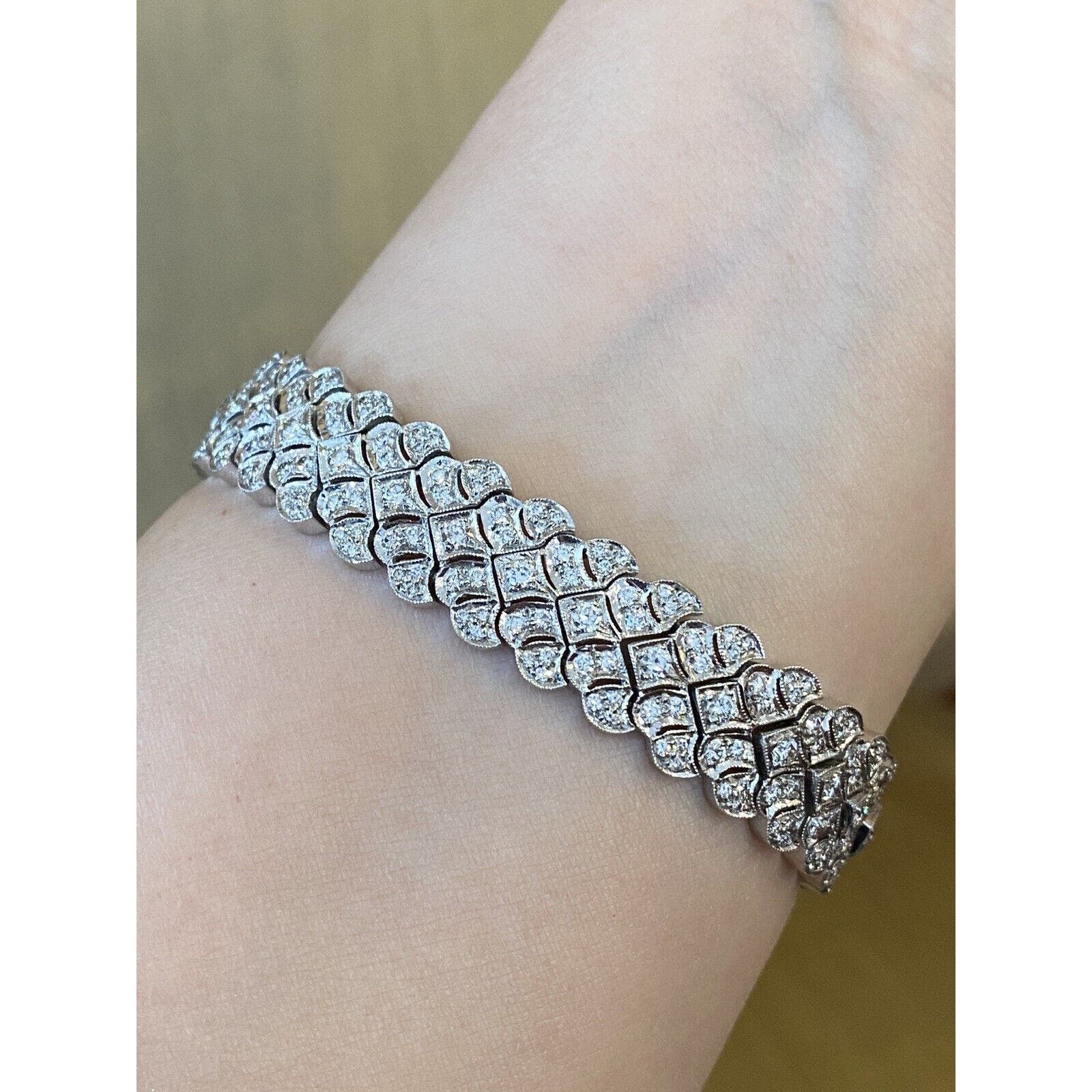 Vintage Scalloped Link Diamond Bracelet 4.50cttw in 18k White Gold -- HM2291AIDF