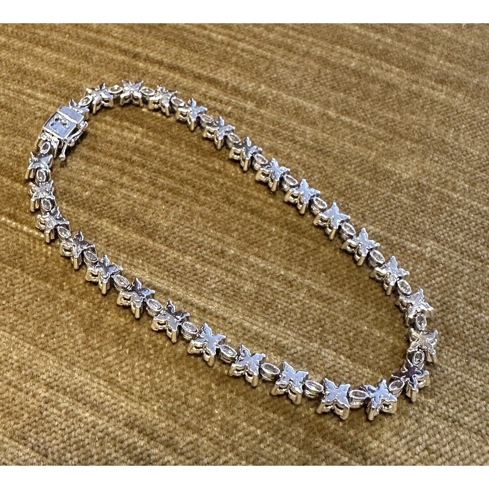 Natural Diamond Floret Bracelet 3.00 cttw in Platinum