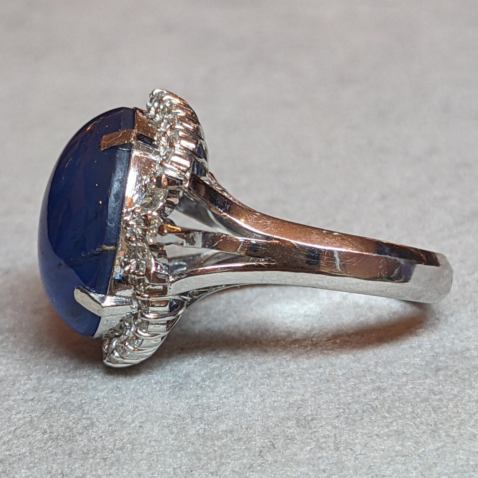 GIA 16.42 ct Natural Star Sapphire and Diamond Ring in Platinum