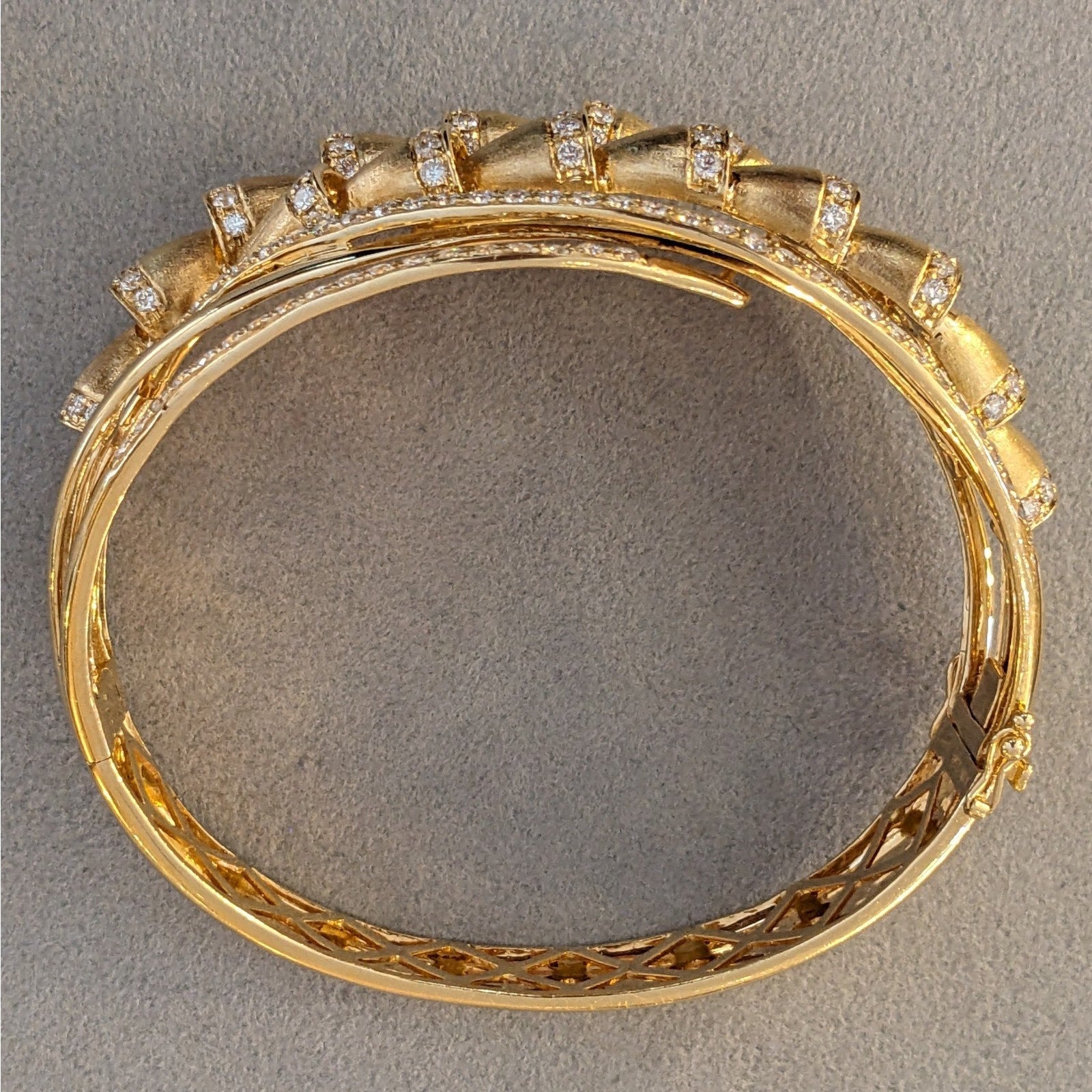 Multi-strand Diamond Bangle Bracelet in 18k Yellow Gold