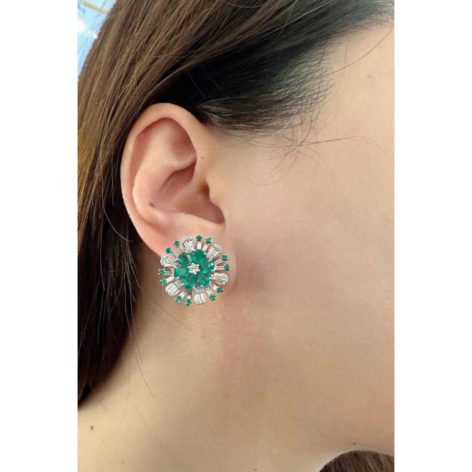 Emerald and Diamond Starburst Earrings in 18k White Gold