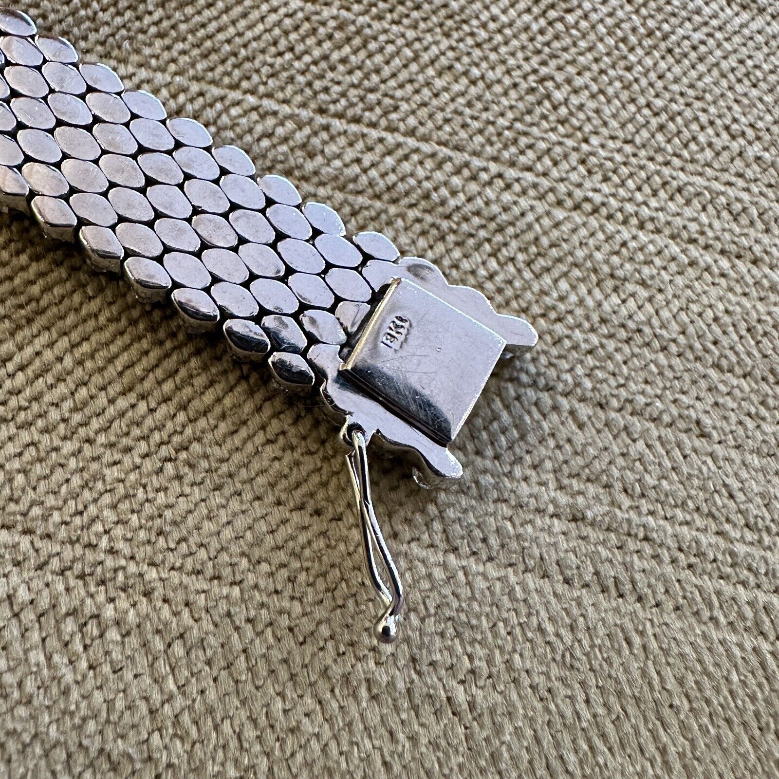 7 Row Natural Diamond Bracelet 10.50 ct in 18k White Gold
