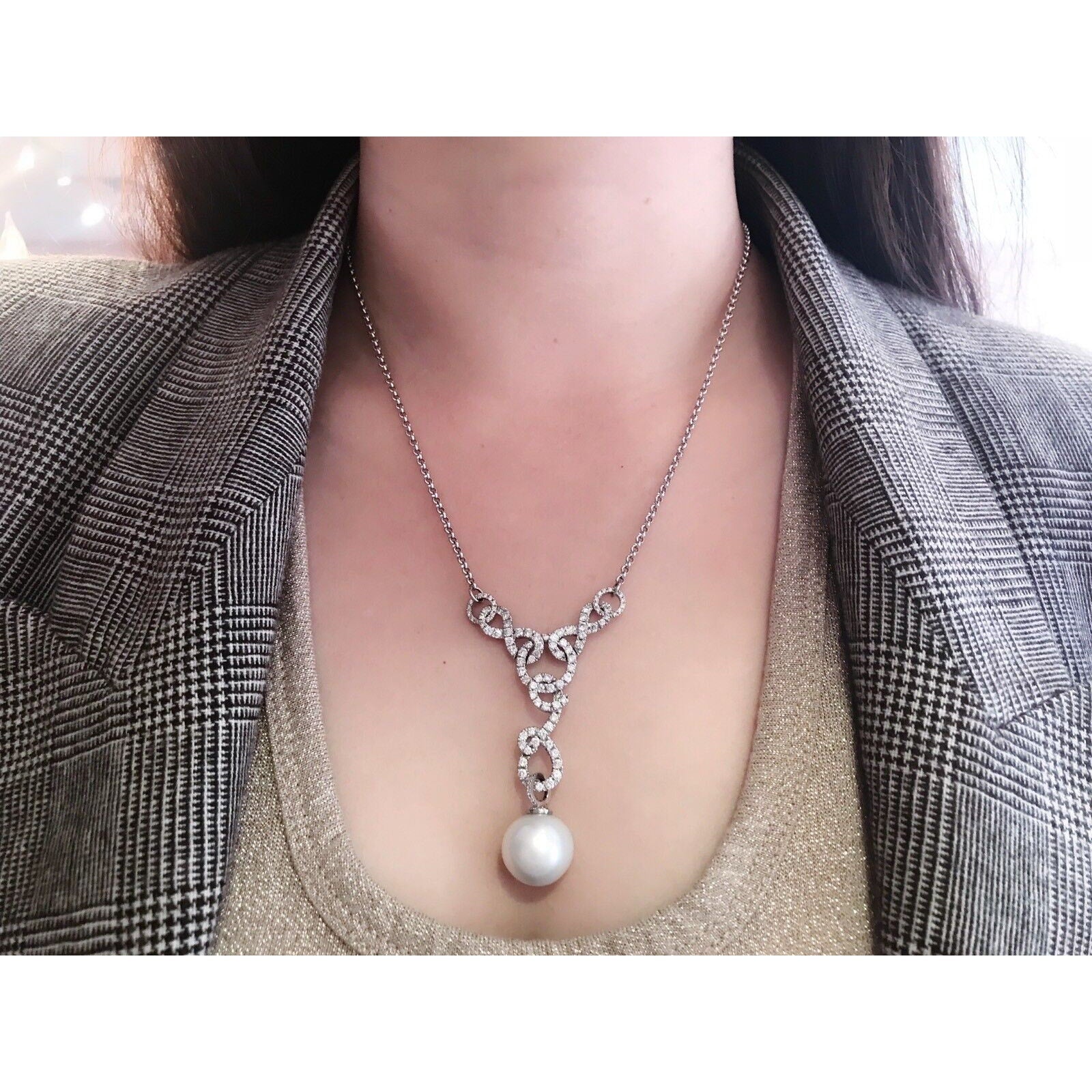 South Sea Pearl and Diamond Necklace Pendant in 18k White Gold - HM973E