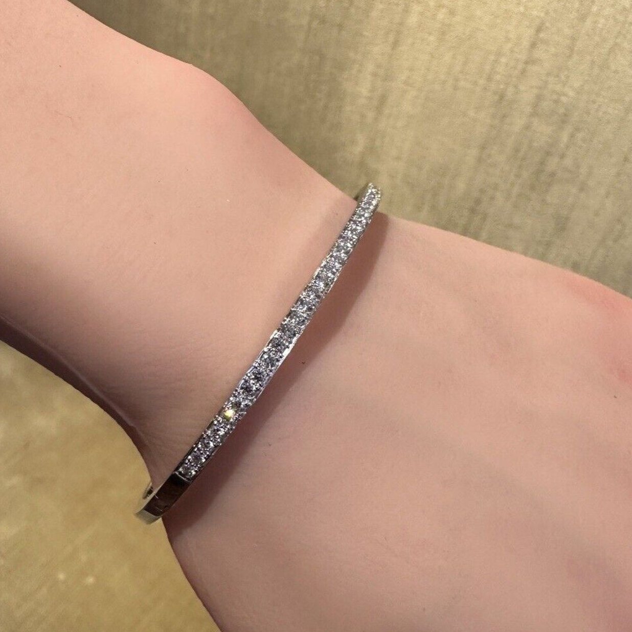 Natural Single Row Diamond Bangle Bracelet in 18k White Gold