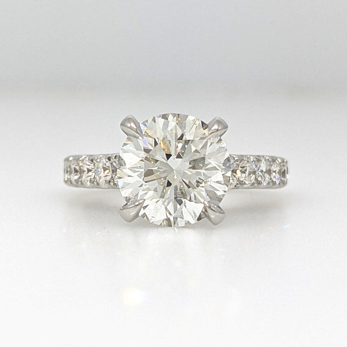 GIA Natural 3.01 ct Round Brilliant Diamond Ring in 18k White Gold