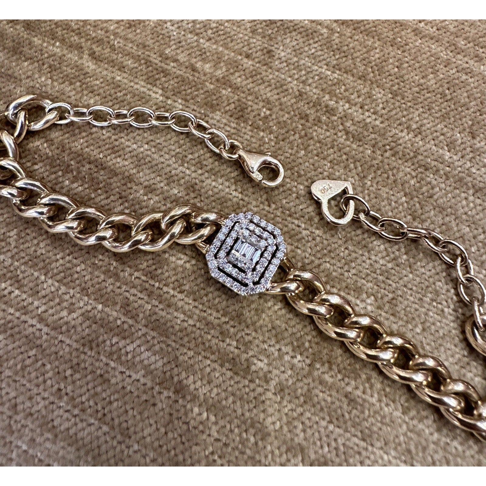 Pave & Illusion Set Diamond Curb Link Bracelet in 18k Yellow Gold