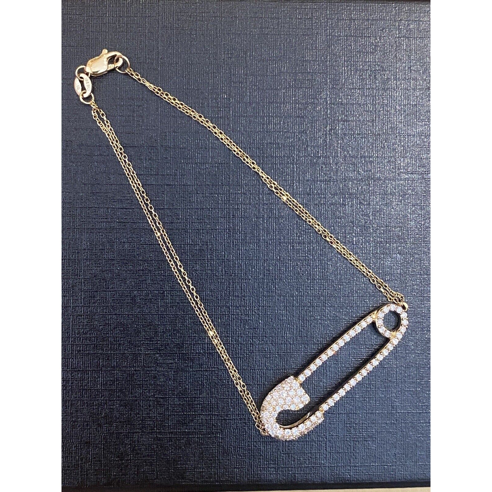 Diamond Safety Pin Bracelet 1.00 cttw in 18k Yellow Gold