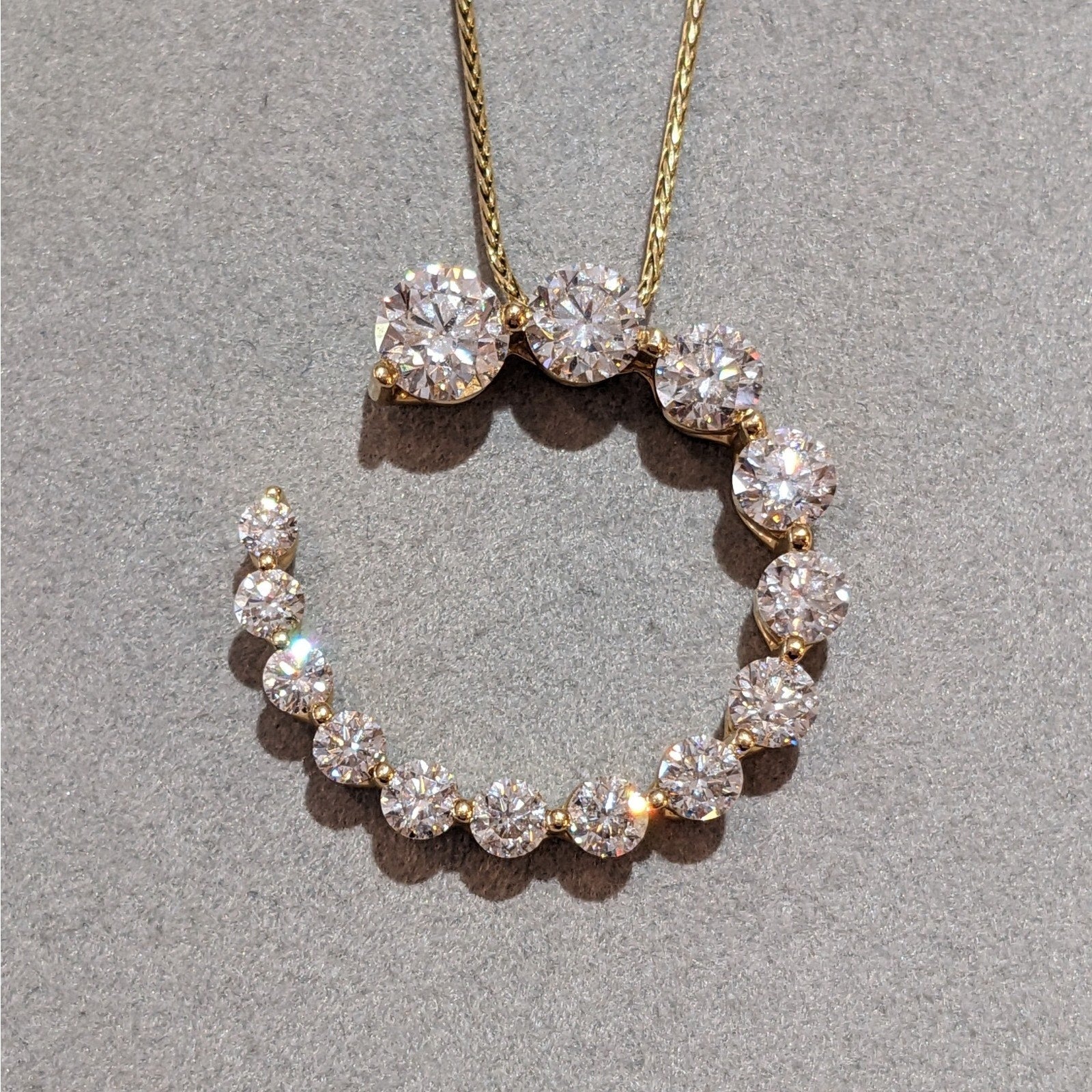 Diamond Graduating Swirl Pendant Necklace ~3.5cttw in 14k Yellow Gold