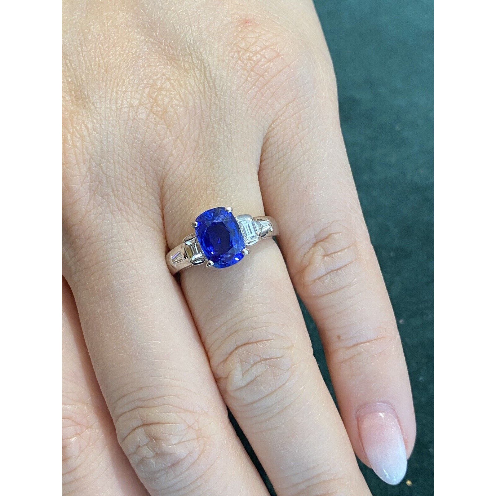 GIA Natural No Heat Oval Sapphire 3.23 ct in Platinum Diamond Ring - HM2369ZI