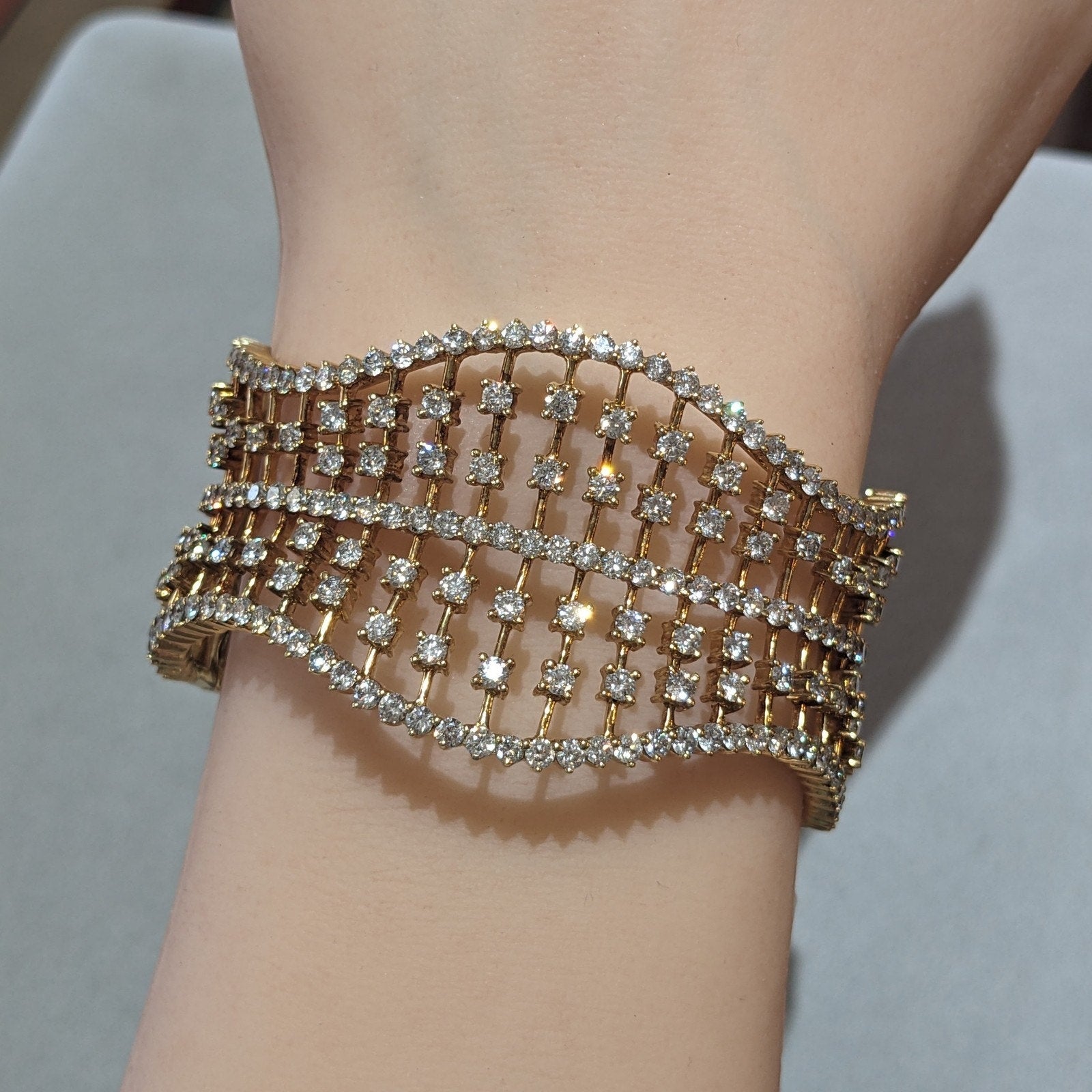 Natural Diamond Cuff Bracelet 10.20 cttw in 14k Yellow Gold