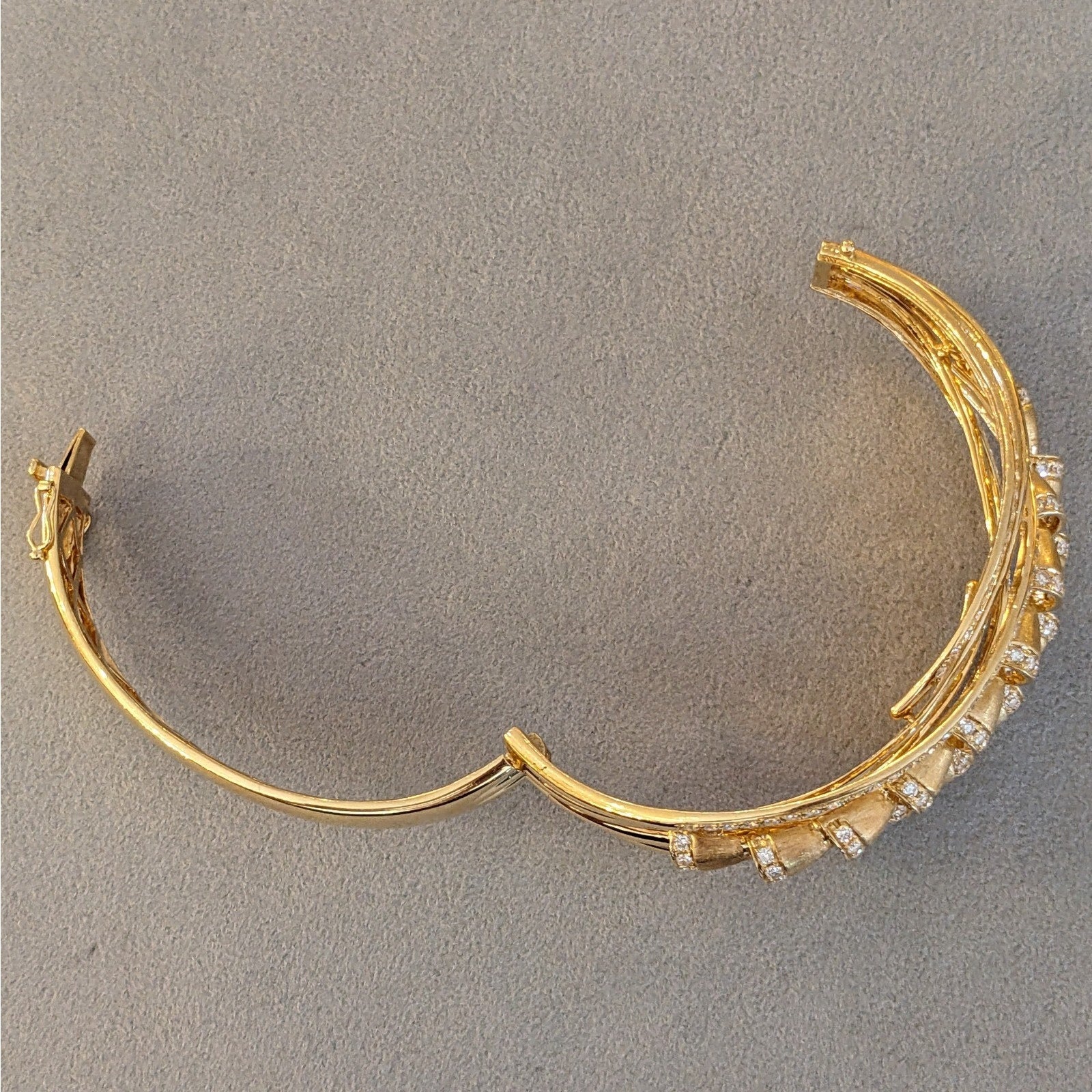Multi-strand Diamond Bangle Bracelet in 18k Yellow Gold