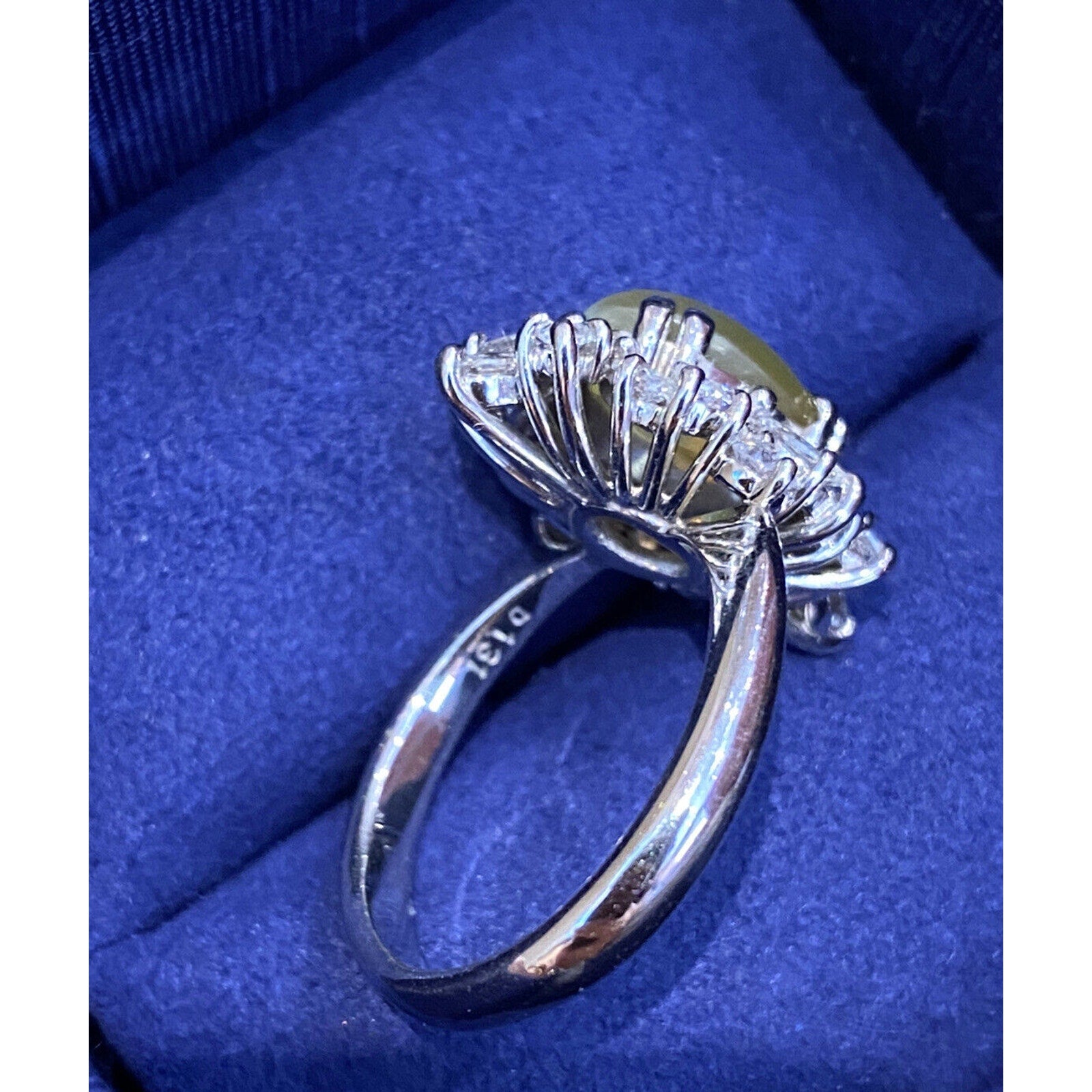 Cat's Eye Chrysoberyl and Diamond Ring in Platinum