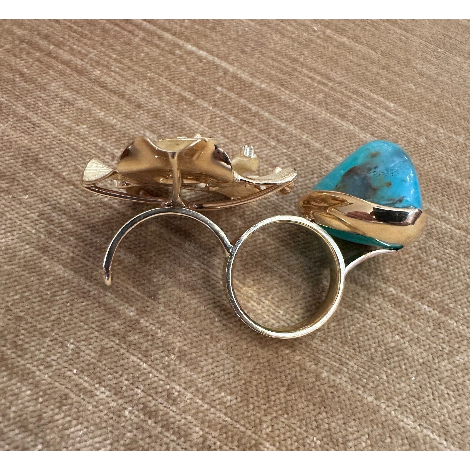 Double Ring with Diamonds, Chrysoprase and Flower in 18k Yellow Gold