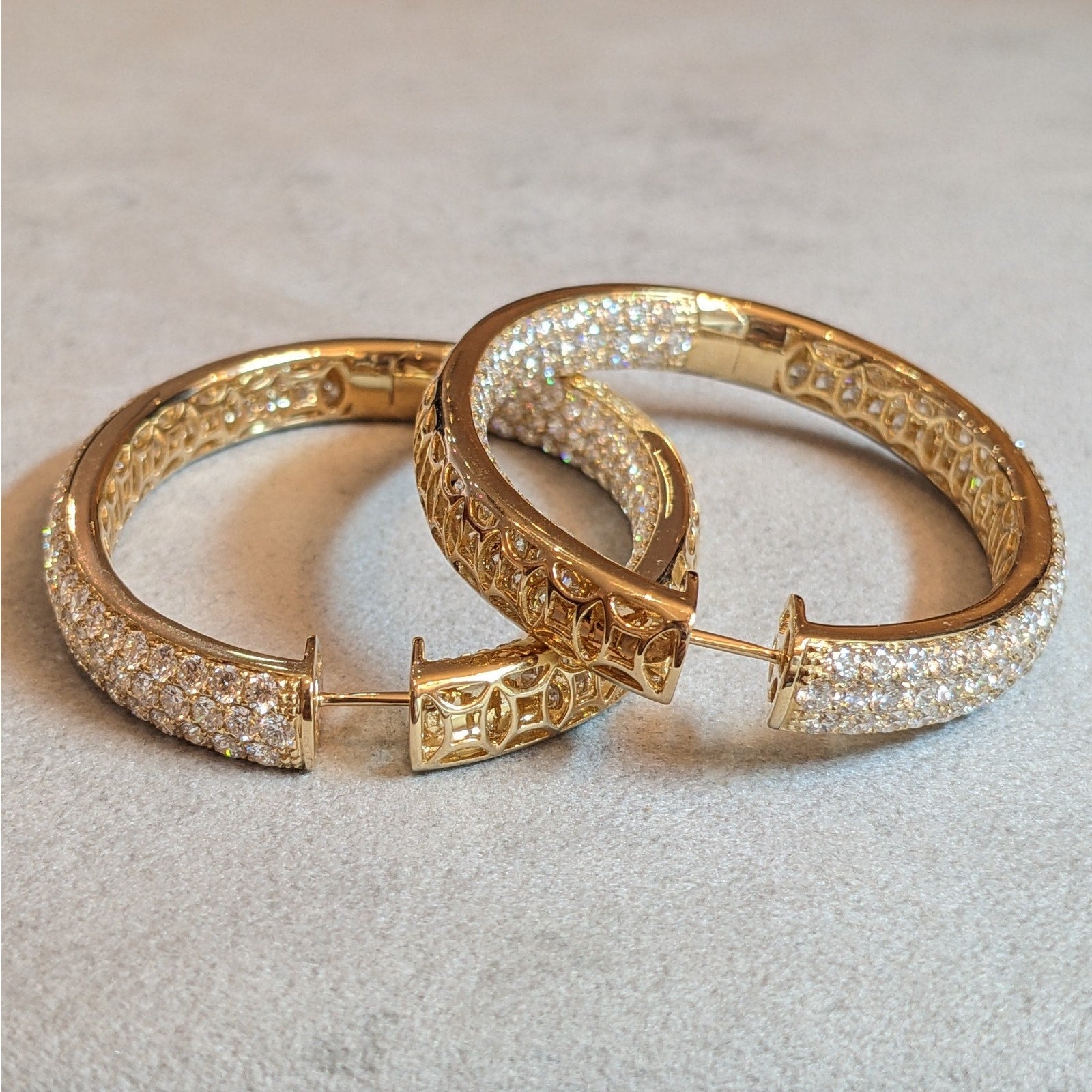 14.85cts Inside Out Oval Pave Diamond Hoop Earrings in 18k Yellow Gold